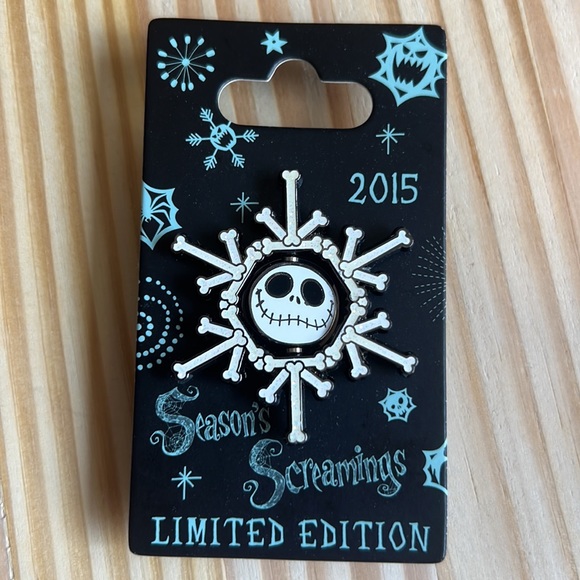 Disney Pins - Picture 5 of 8